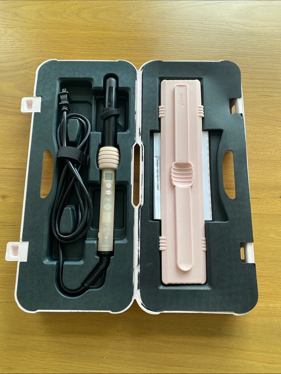 Gisou Other - Authentic Gisou Curling Tool by Negin Mirsalehi - Pastel Pink